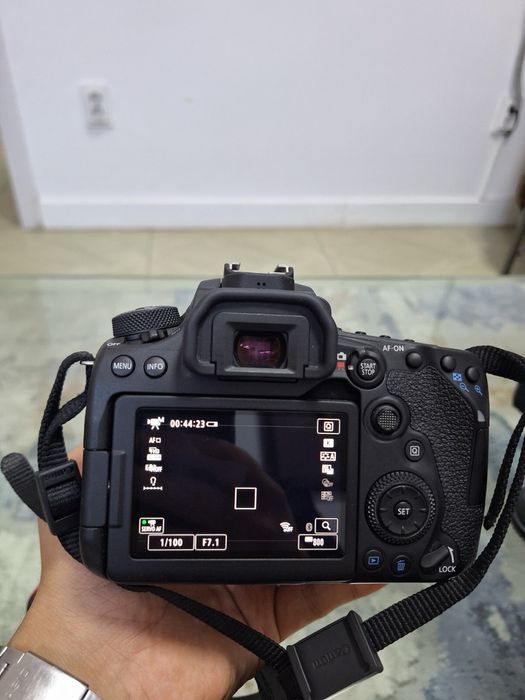 Canon 90D + 18-135mm IS USM | Ca nou, folosit doar in studio foto