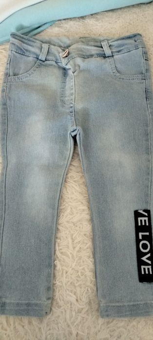 Джинсы новые на девочку