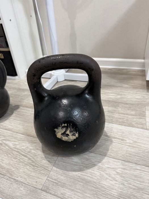 Продам классическую гирю 24 кг.