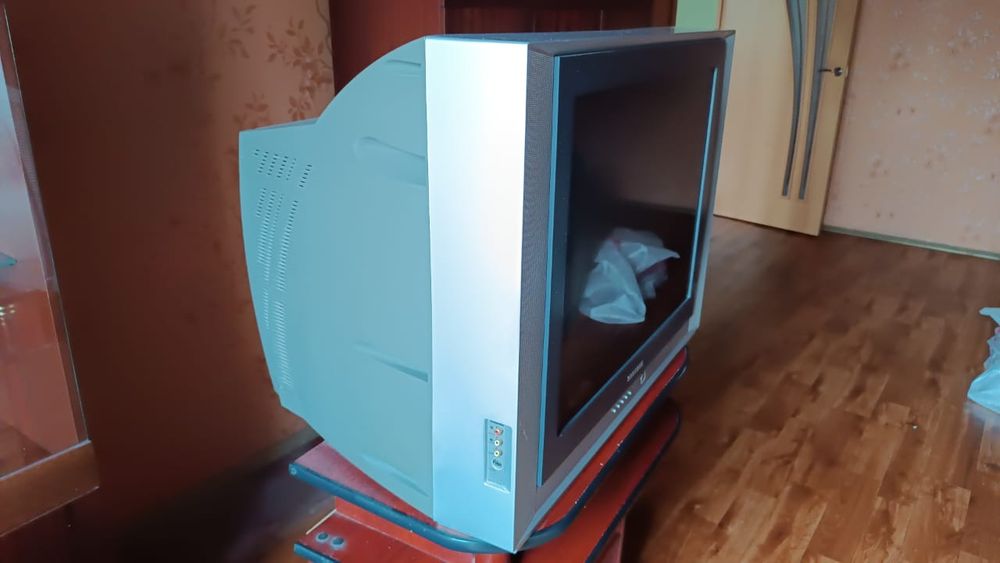 Телевизор продам