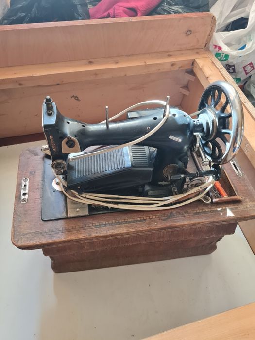 Gritzner автентична шевна машина