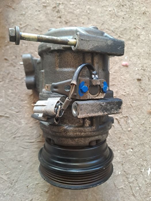Компрессор кондиционера Toyota Land CRUISER 105