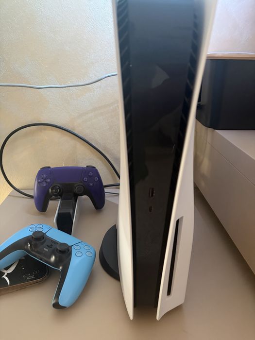 PS5 disk, 2 manete, dock incarcare original Sony