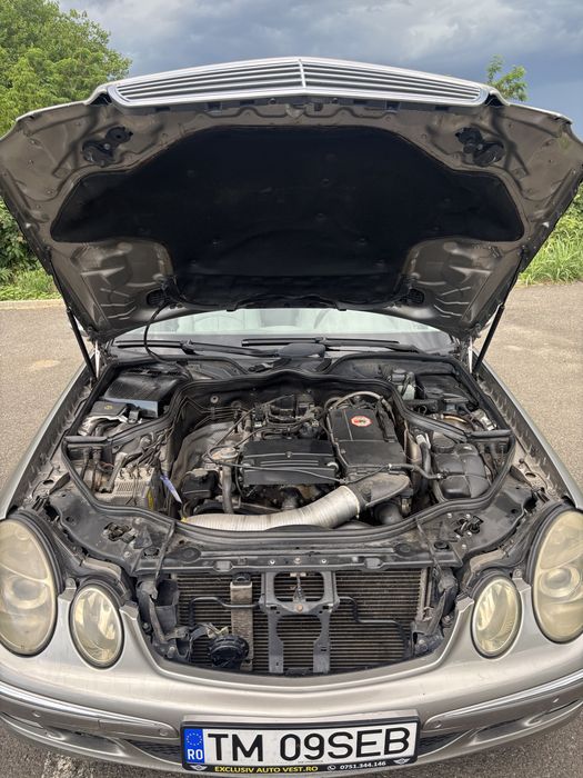 Mercedes E-Class W211