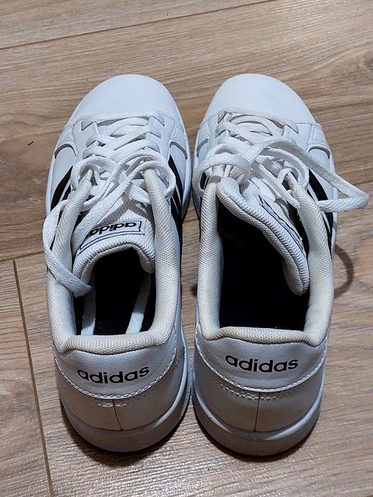 Детски спортни обувки Adidas