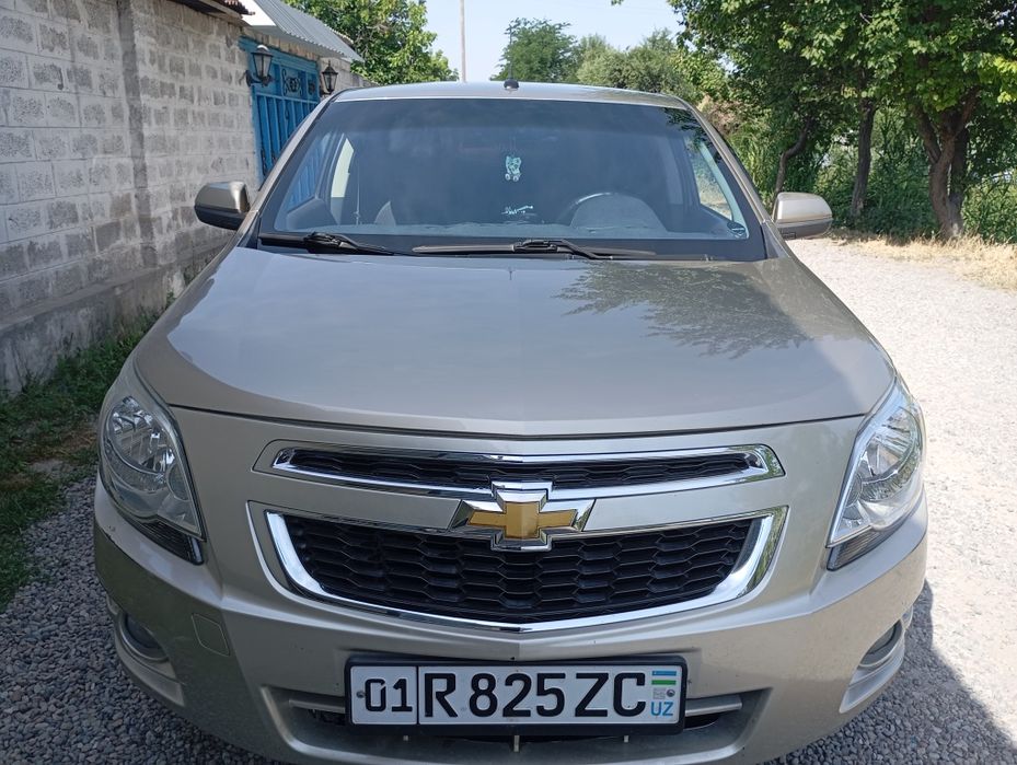 Срочно продается Chevrolet Cobalt 4 позиция в хорошем состоянии.