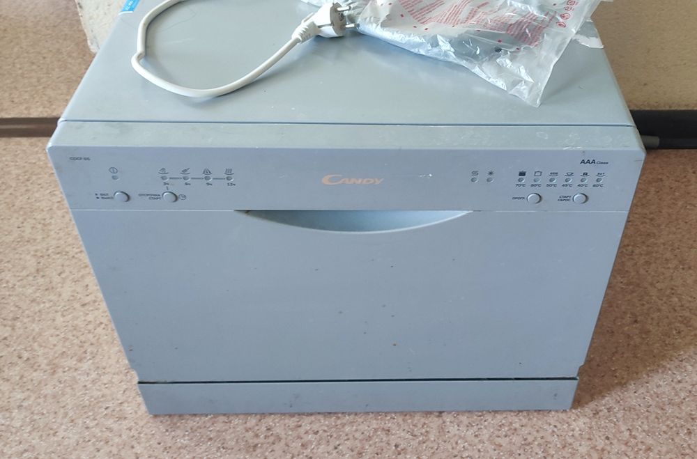 Посудомоечная машина Candy на запчасти (настольная, на 4 персоны)