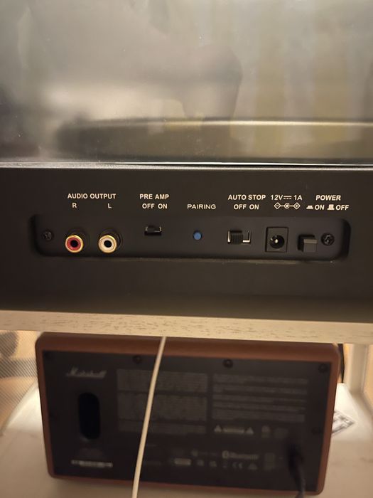 Грамофон за винилови плочи  JBL