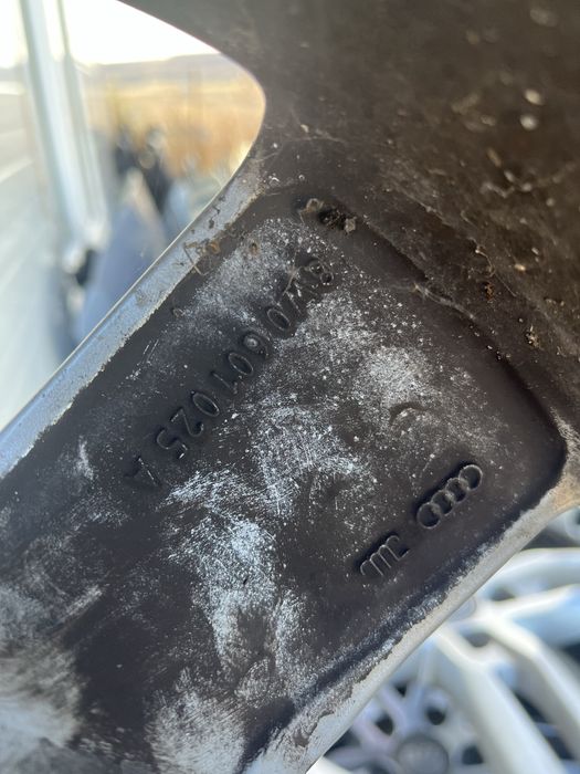 Vand 1bucata janta Audi A4 S4 B9 8W aliaj R16 8W0601025A
