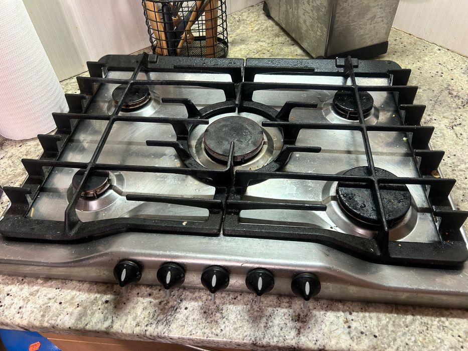 Газови котлони за вграждане + газова бутилка