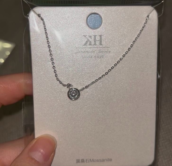 Серебряное ожерелье 925 пробы с моissанитом