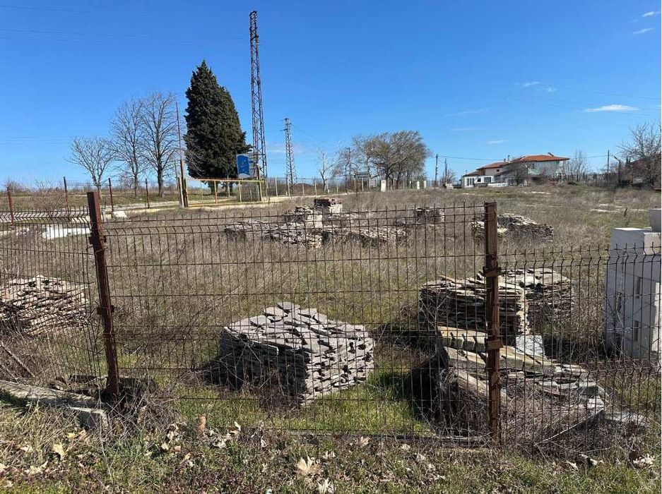 Продава се Парцел в Варна, Център - 2970 кв.м за 77 €/кв.м - Снимка #2