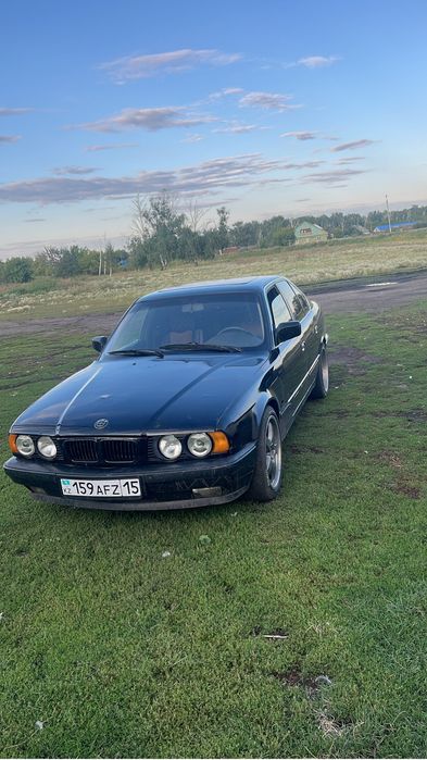 Бмв 525  е 34 м50б25