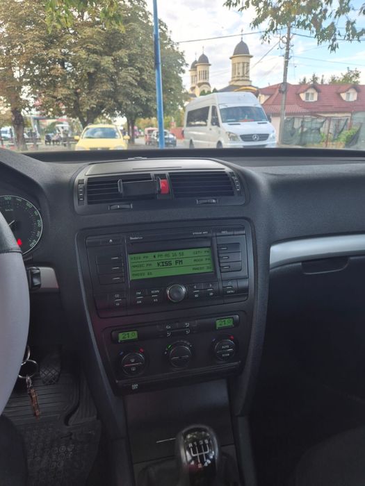 SKODA Octavia 2008 — imagine 5