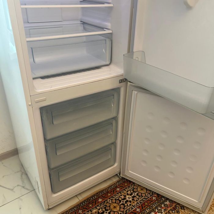 Продам холодильник SAMSUNG б/у