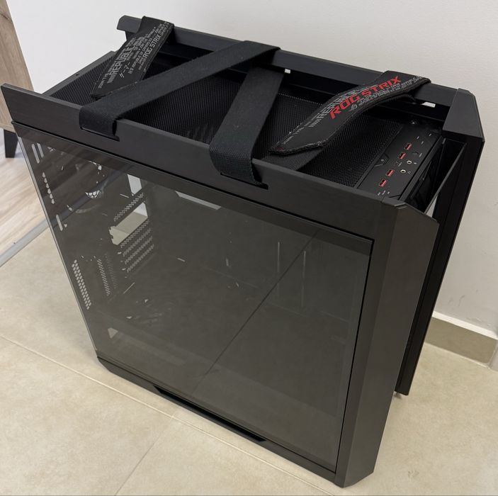 Carcasa Asus Rog Strix Helios RGB
