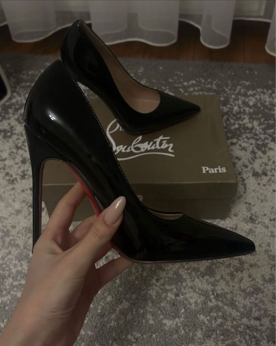 Pantofi Christian Louboutin piele 37 stoc si pe comanda