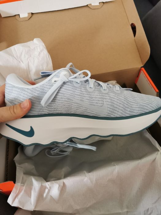 Nike Motiva Blue tint