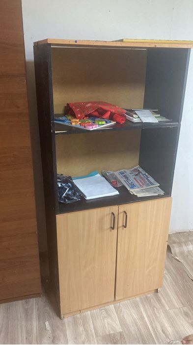 Отдам даром шкаф