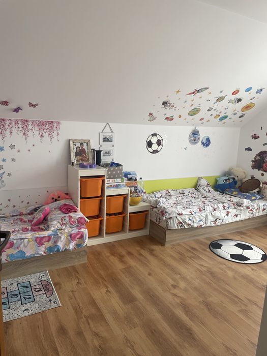 Casa cu etaj de vanzare zona f buna