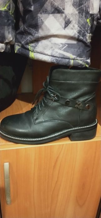 Кожаные ботинки. Бонетти.