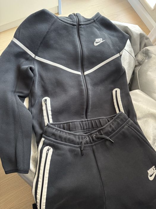 Детски анцунг Nike tech fleece