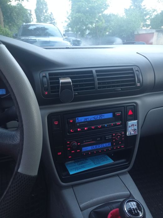 VOLKSWAGEN Passat 2001 — imagine 2