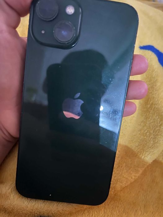VAND IPHONE 13 liber pe orice retea