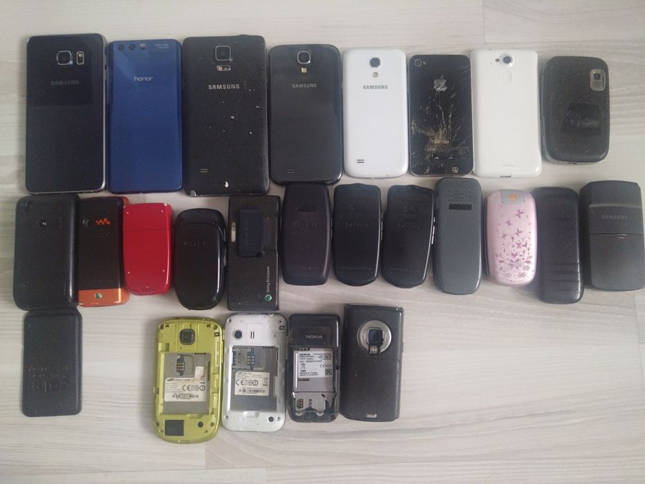Lot Telefoane pentru piese diverse mărci toate sunt funcționale