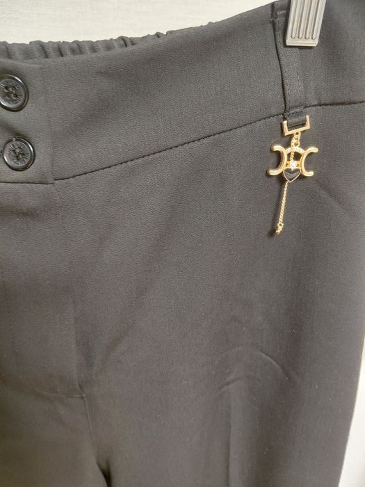 Продам брюки палацио Новые 46р