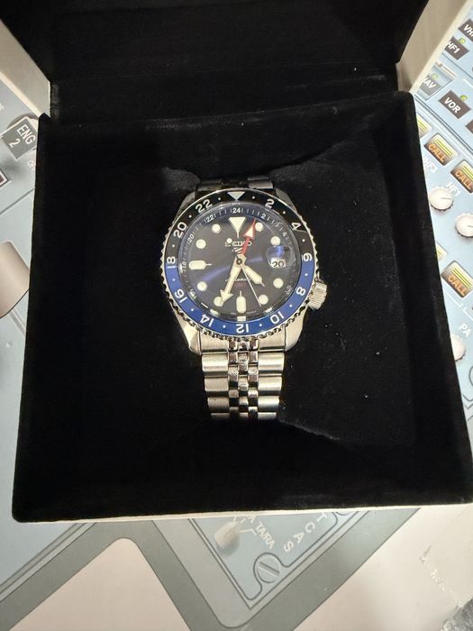 Часы Seiko 5 Sports Gmt SSK003K1