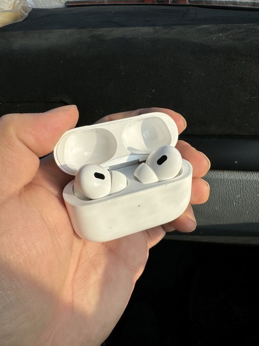 Продаю Apple Airpods Pro 2 Оригинал