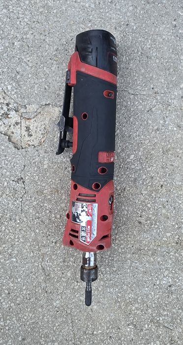 Milwaukee M12 filetanta, freza metal si boxa bluetooth