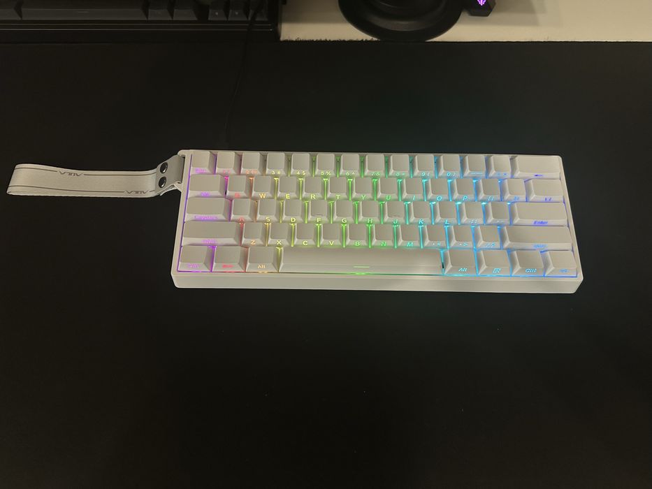 Срочно продам клавиатуру Aula Win 60HE