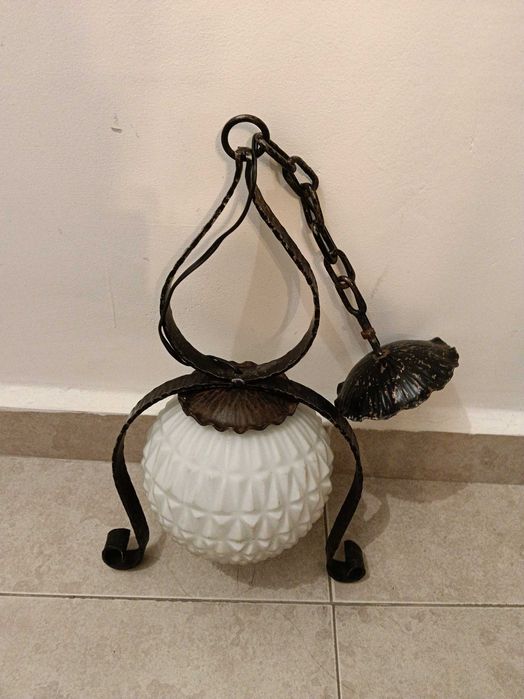 Стари полюлеи от ковано желязо 2 бр.