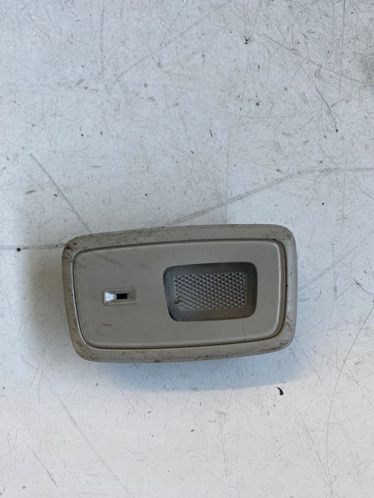 Lampa plafon stanga   VOLVO V60 2025 32140337