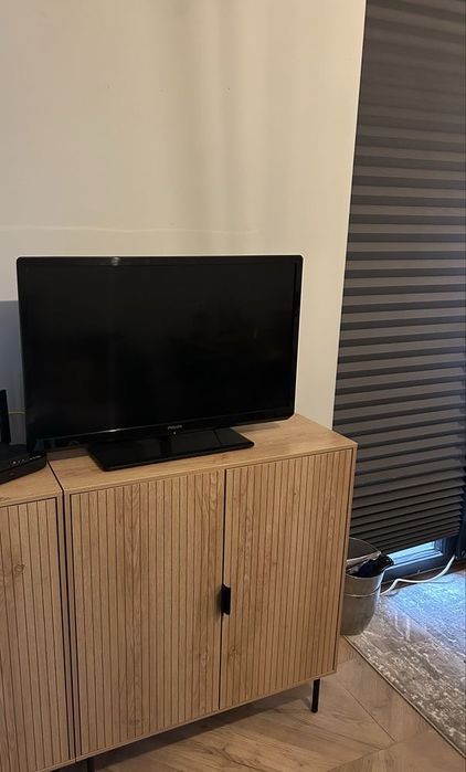 Дървен шкаф с 2 рафта