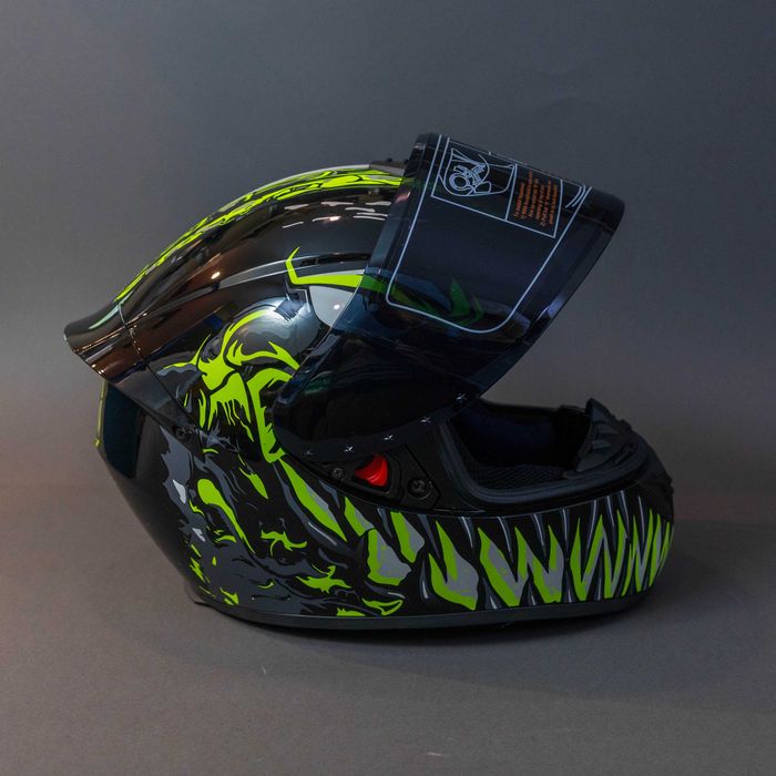 Каска за мотор , пистов, скутер, ел. тротинетка , др/ Размер М (57–58)