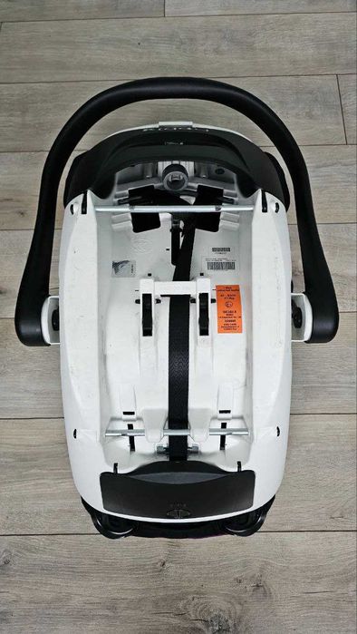 Kiddy Evoluna i-Size - бебешко столче за автомобил