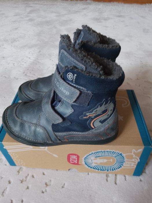 Зимни боти Barefoot със светещ дракон -30 размер