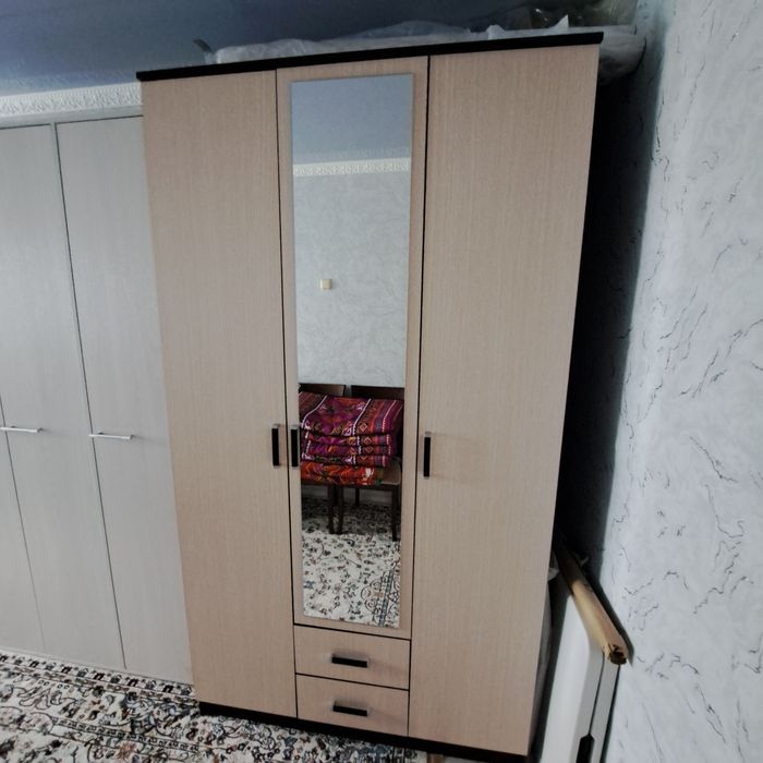 Продам шкаф б/у 3х дверный