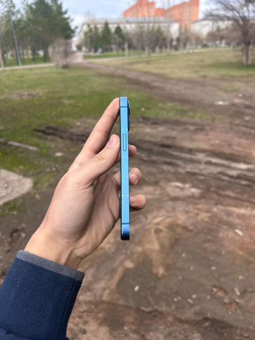 Продаю айфон 13 128 гб