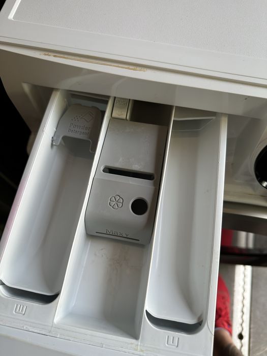 Пералня със сушилня комбинирана AEG 7000 series