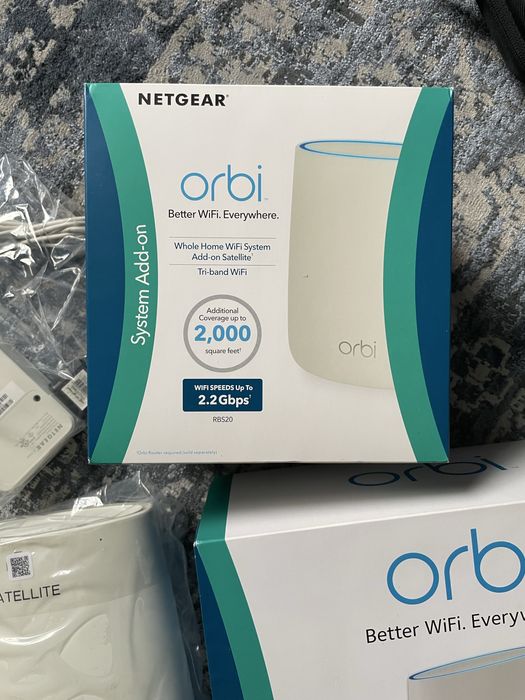 Mesh Маршрутизатор NetGear Orbi - KIT (RBR50 + 2xRBS50 + RBS20)
