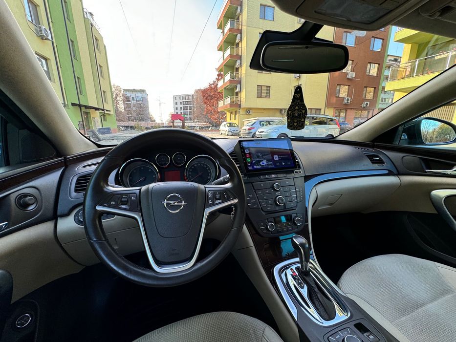 Opel Insignia 131 к.с 2011 diesel