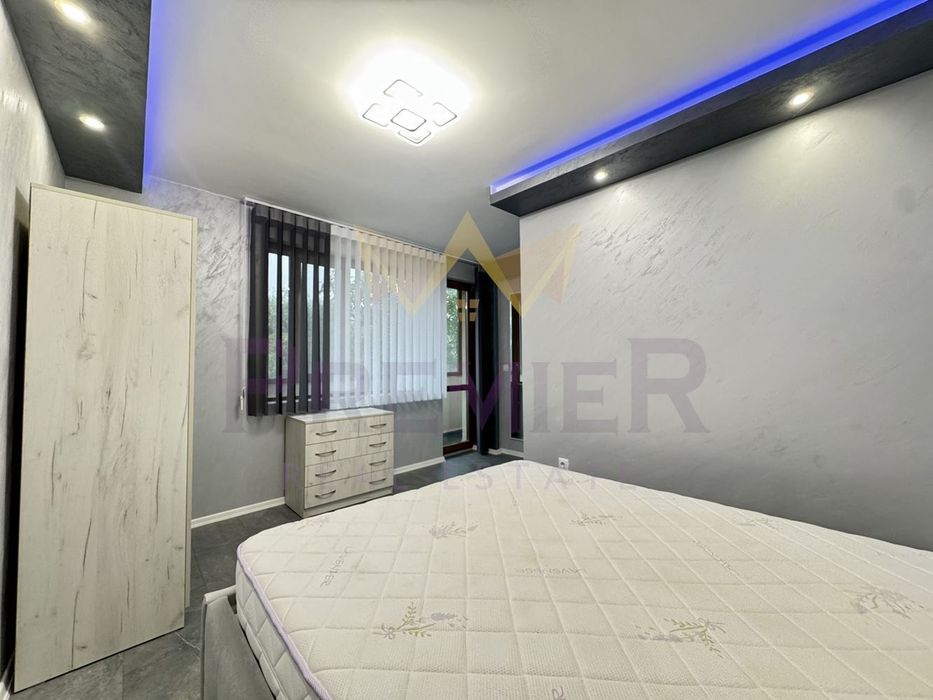 Продава се Двустаен апартамент в Варна, Бриз - 75 кв.м за 2334 €/кв.м - Снимка #4