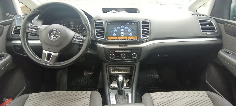 VOLKSWAGEN Sharan 2011 — imagine 2