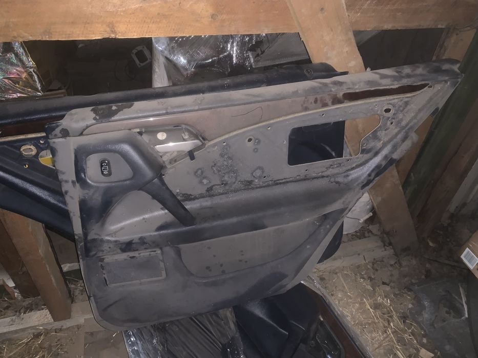 Продам общивки для дверей 4шт w210