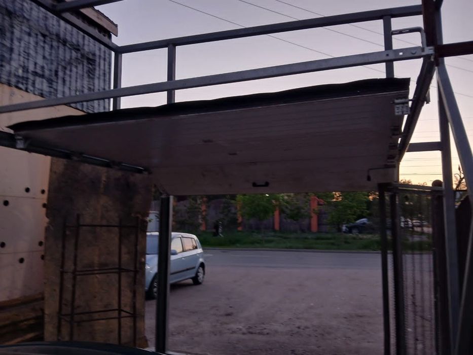 Продам секционные ворота