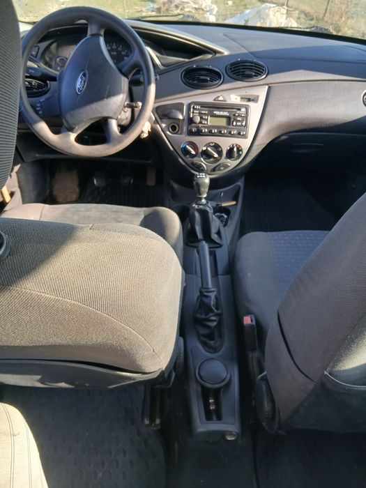 Vând Ford focus mk1